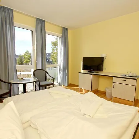 F-1010 Strandhaus Moenchgut Dz 33 Balkon, Strandnah, Inkl Fruehstueck *