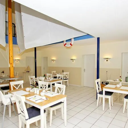 F-1010 Strandhaus Moenchgut Dz 33 Balkon, Strandnah, Inkl Fruehstueck * 洛布